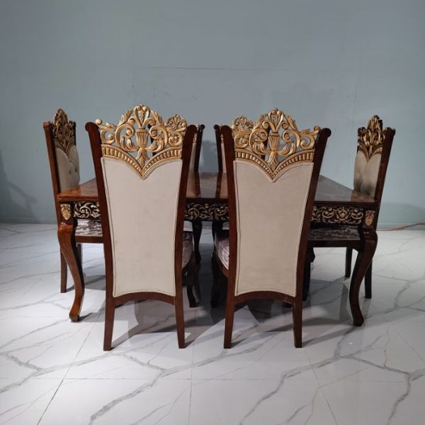 Super comfort dining table